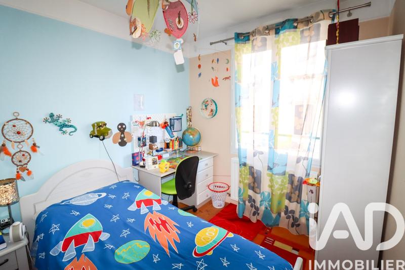 Maison - 273 m² - 11 pièces