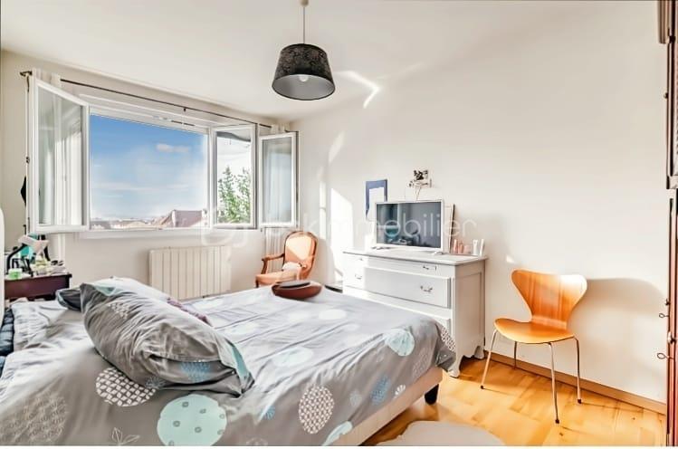 Maison ancienne - 200 m² - 8 pièces