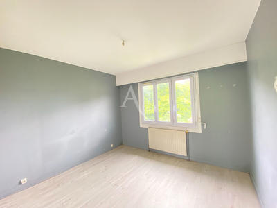 Maison - 60 m² - 4 pièces
