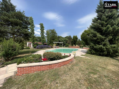 Maison - 272 m² - 10 pièces