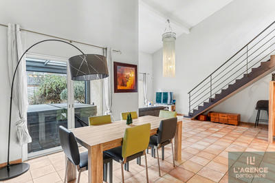 Maison - 159 m² - 5 pièces