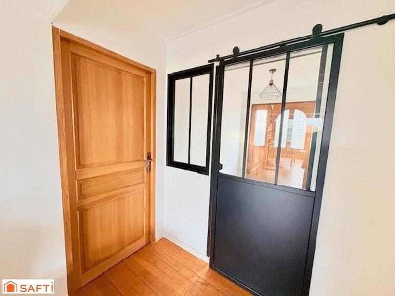 Maison - 196 m² - 8 pièces