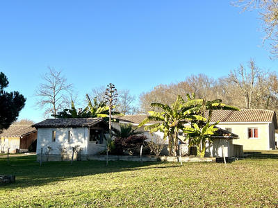 Maison - 226 m² - 8 pièces