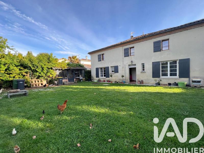 Maison - 284 m² - 6 pièces