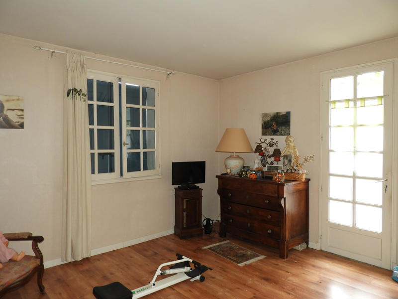 Maison - 250 m² - 5 pièces