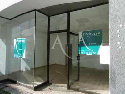 Local commercial - 40 m² - 2 pièces