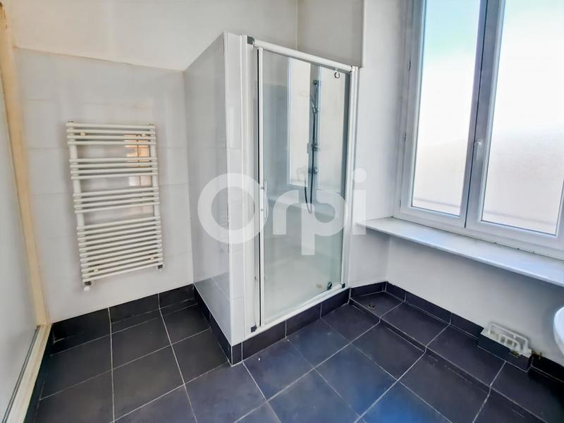 Appartement - 170 m² - 6 pièces