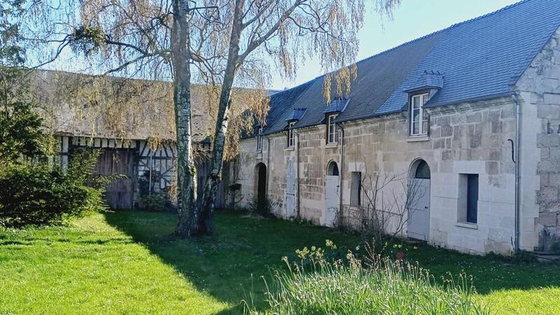 Maison - 243 m² - 9 pièces