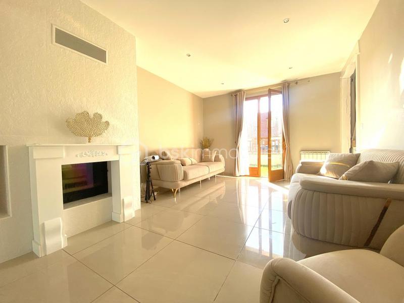 Pavillon - 155 m² - 7 pièces