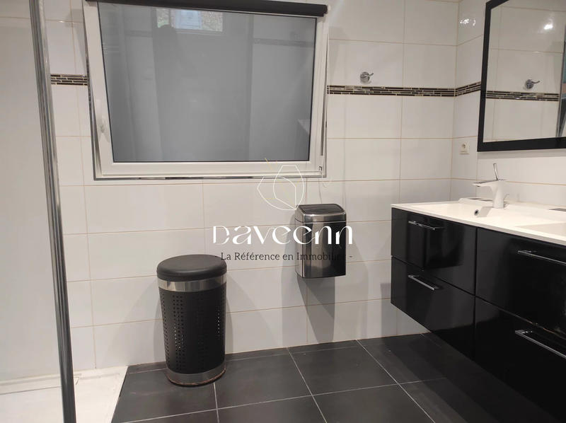 Maison - 163 m² - 7 pièces