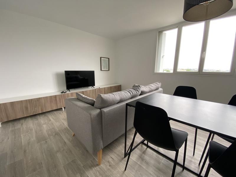 Appartement - 84 m² - 5 pièces