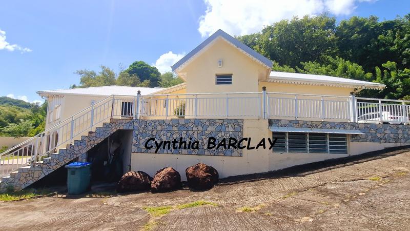 Maison d'architecte - 273 m² - 9 pièces