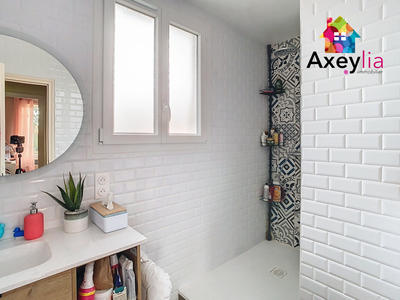 Maison - 96 m² - 5 pièces