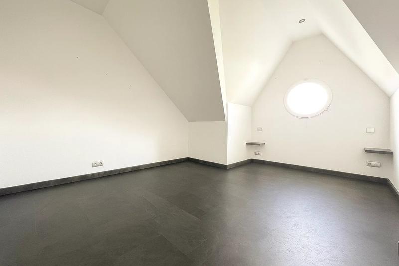 Maison - 141 m² - 6 pièces