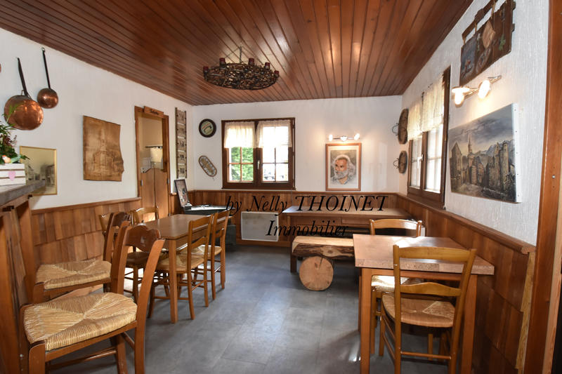 Local commercial - 290 m² - 7 pièces