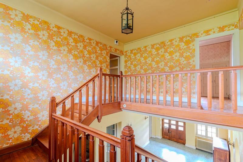 Maison - 246 m² - 8 pièces