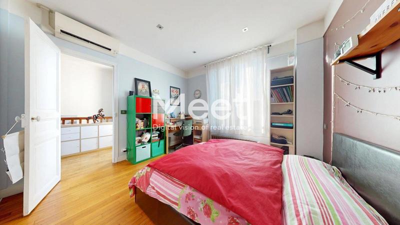 Maison - 93 m² - 5 pièces