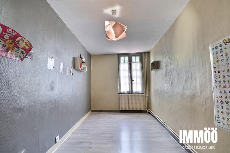 Maison - 97 m² - 6 pièces