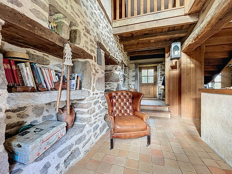 Maison - 418 m² - 15 pièces