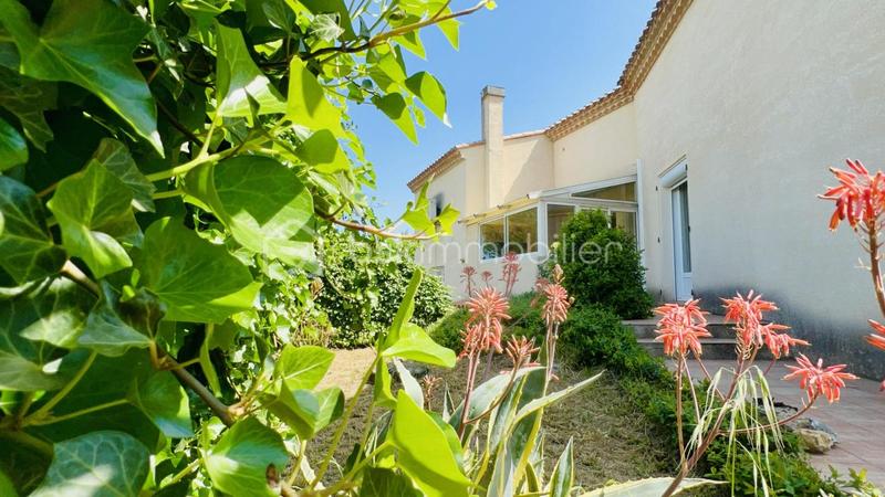 Villa - 200 m² - 8 pièces