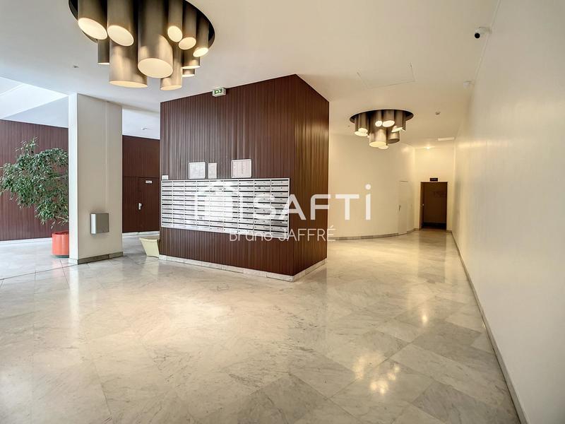 Appartement - 95 m² - 4 pièces