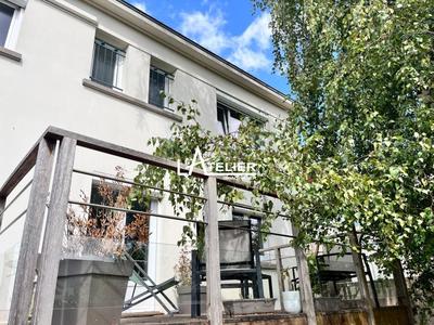 Maison - 145 m² - 7 pièces