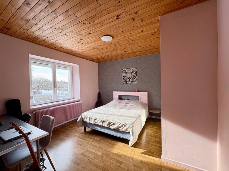 Maison - 233 m² - 8 pièces