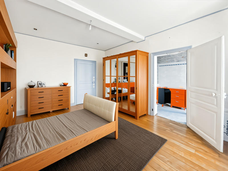 Maison - 217 m² - 8 pièces