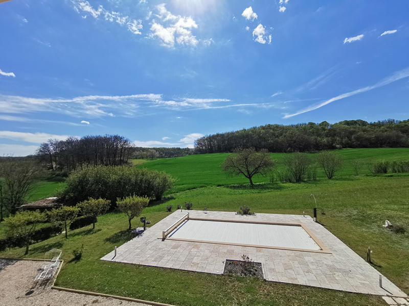 Maison - 549 m² - 12 pièces