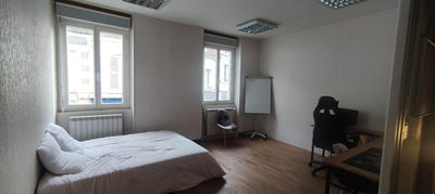 Maison - 240 m² - 8 pièces