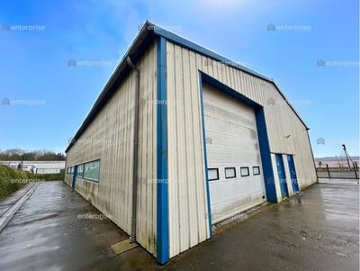 Local d'activité / Entrepôt - 150 m²