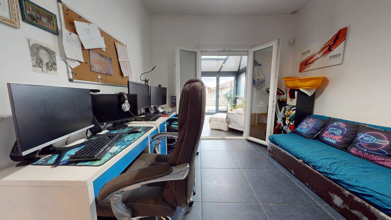 Maison - 107 m² - 6 pièces