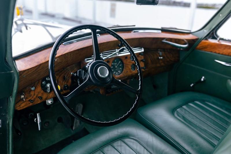 Rolls-Royce Silver Wraith