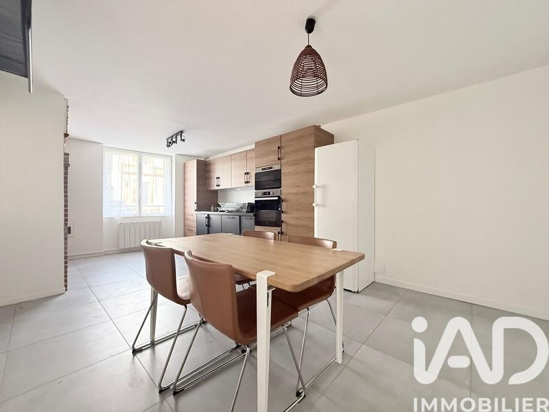 Maison - 95 m² - 4 pièces