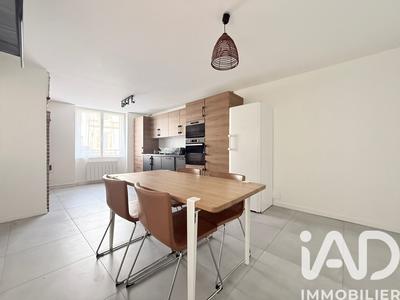Maison - 95 m² - 4 pièces