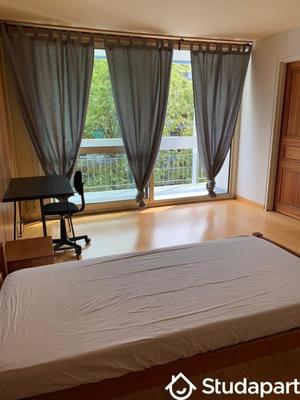 Chambre - 12 m² - 1 pièce