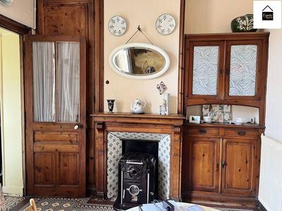 Maison - 92 m² - 5 pièces