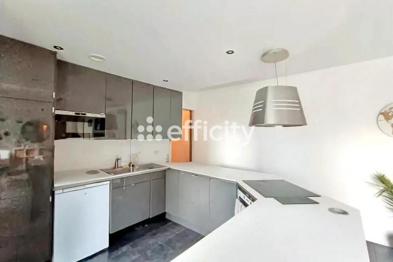 Appartement - 77 m² - 4 pièces