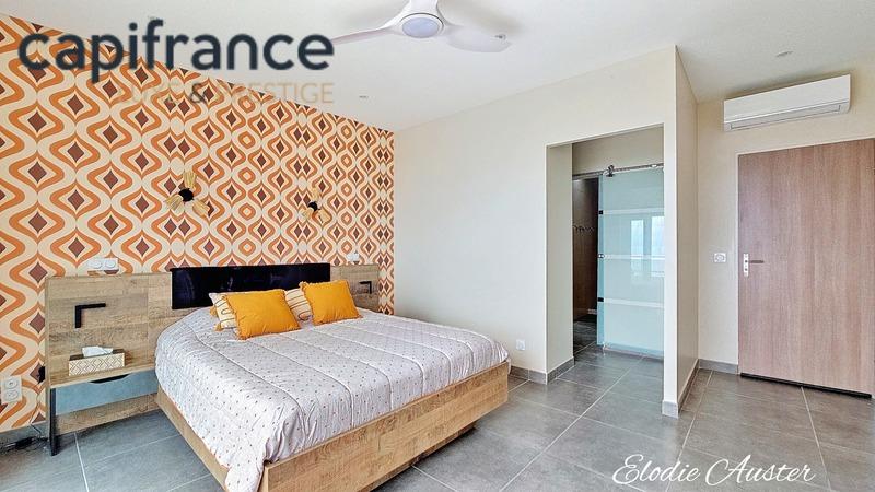 Propriété - 305 m² - 7 pièces