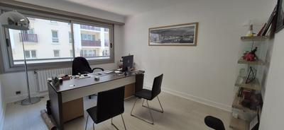 Bureau - 74 m² - 5 pièces
