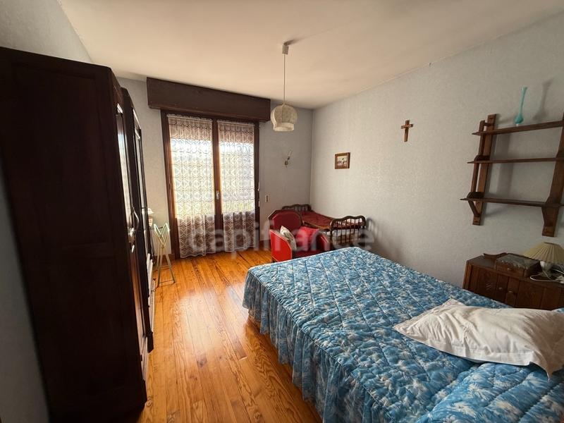 Maison - 158 m² - 12 pièces