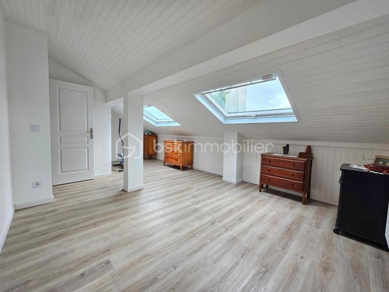 Pavillon - 110 m² - 6 pièces