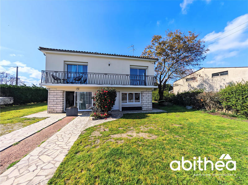 Maison - 140 m² - 6 pièces