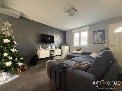 Maison - 98 m² - 5 pièces