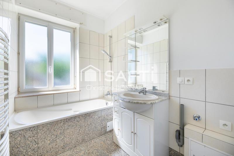 Appartement - 94 m² - 5 pièces