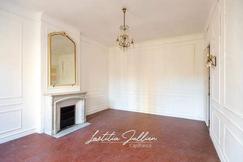 Appartement bourgeois - 185 m² - 7 pièces