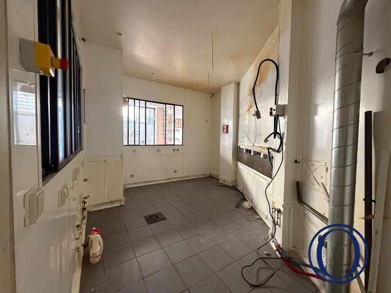 Local commercial - 150 m²