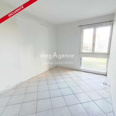 Appartement - 81 m² - 4 pièces