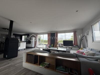 Propriété - 148 m² - 5 pièces