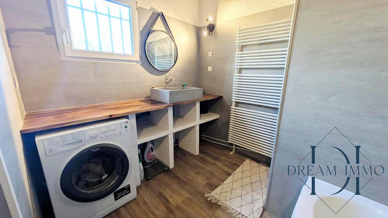 Maison - 276 m² - 7 pièces